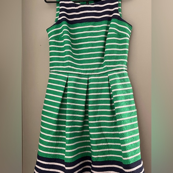 Formal Dress - Picture 2 of 4